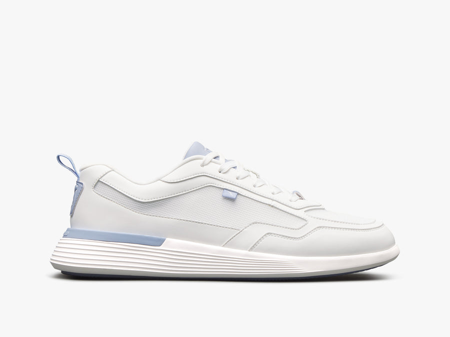 Crossover Runner Sport in White Sky / White