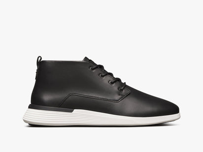 Mens Crossover™ Chukka Black / White  View 1