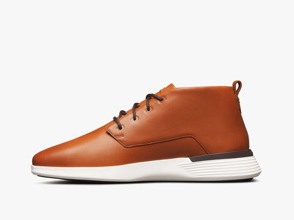 Mens Crossover™ Chukka Honey / White  View 2