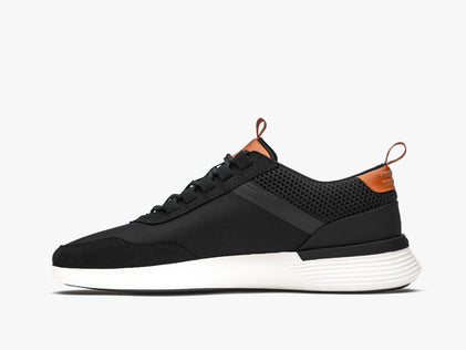 Mens Crossover™ Victory Trainer Black / White  View 2