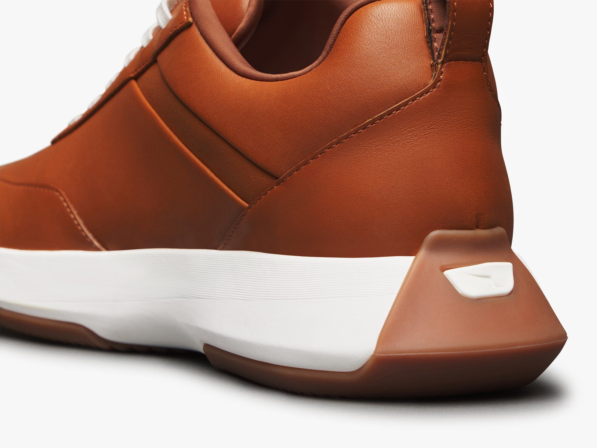 Marathon Court | Experience Victory | WOLF & SHEPHERD – Wolf