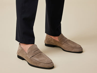 Mens Monaco Loafer stone  Suede View 2