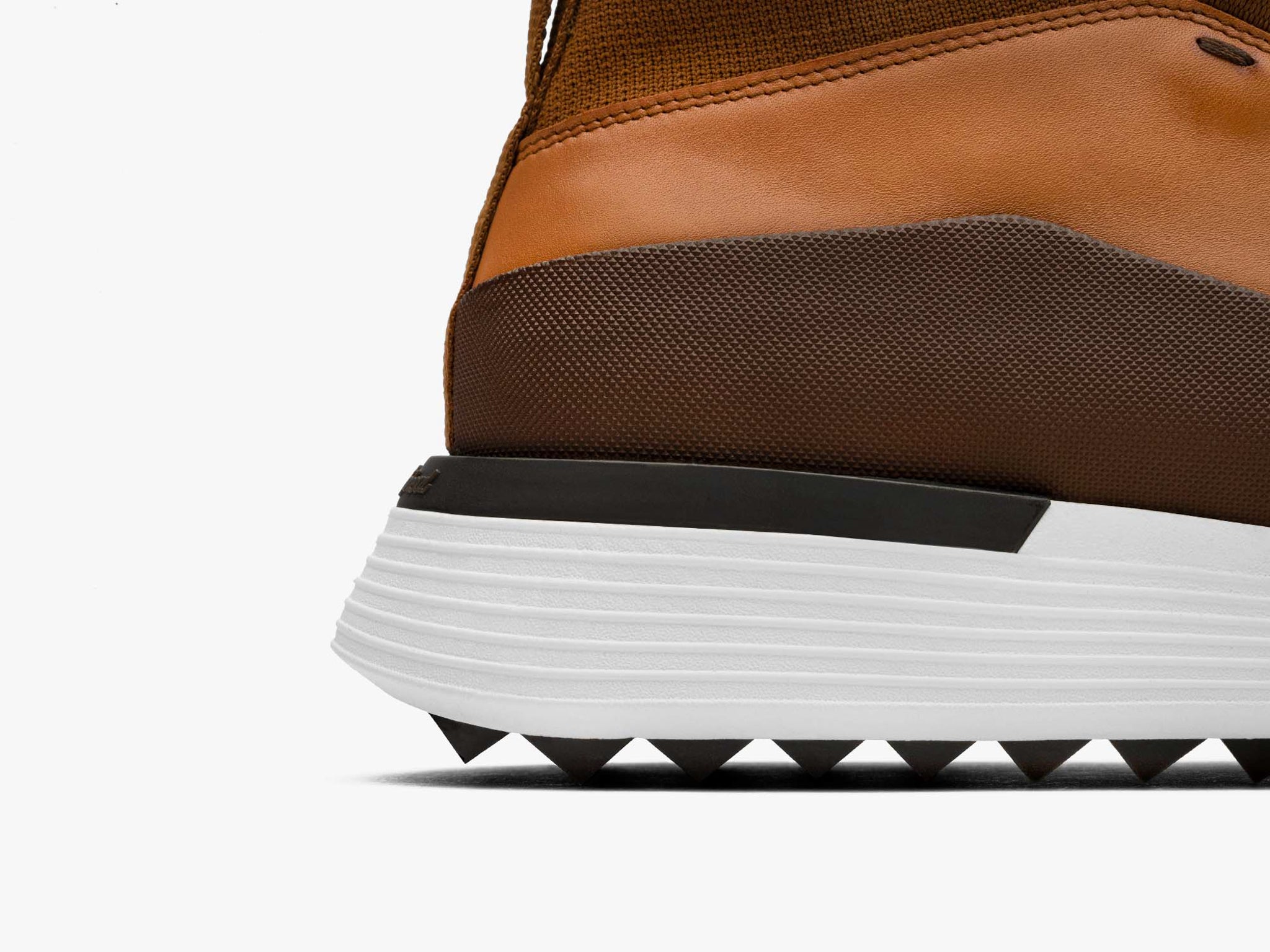 Crossover™ Mid WTZ | Edgy by design | Utilitarian Luxury – Wolf